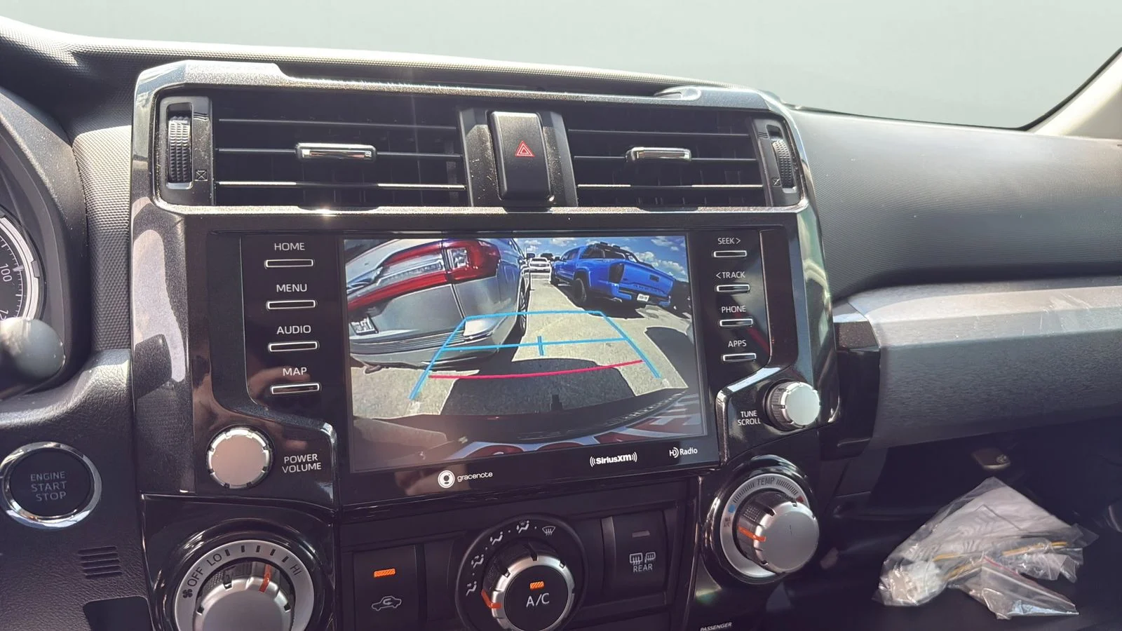 Used 2021 Red Toyota Venture image 18