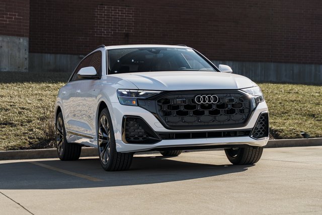 2026 Audi Q8 Premium Plus