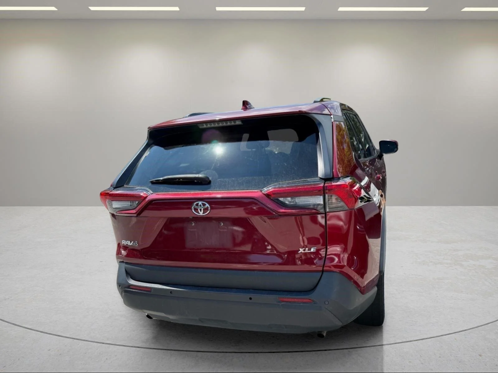 Used 2019 Ruby Flare Pearl Toyota XLE Premium image 12