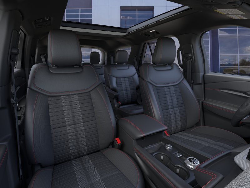 New 2026 Star White Metallic Tri-Coat Ford ST-Line image 10