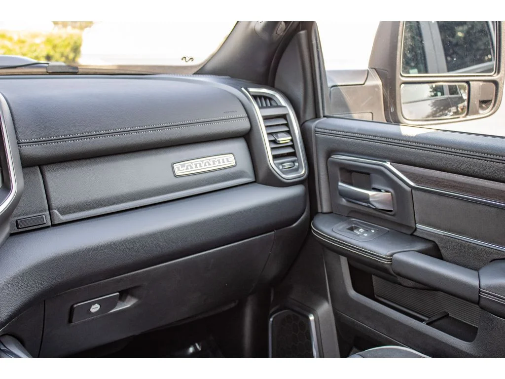 New 2026 Granite Crystal Metallic Clearcoat Ram Laramie image 52