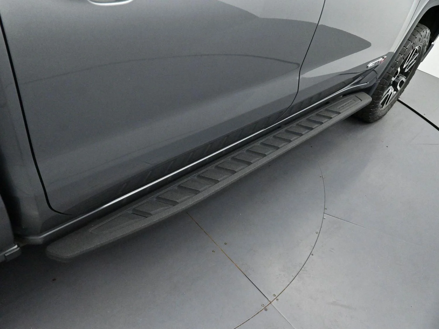Used 2021 Satin Steel Metallic GMC AT4 image 9
