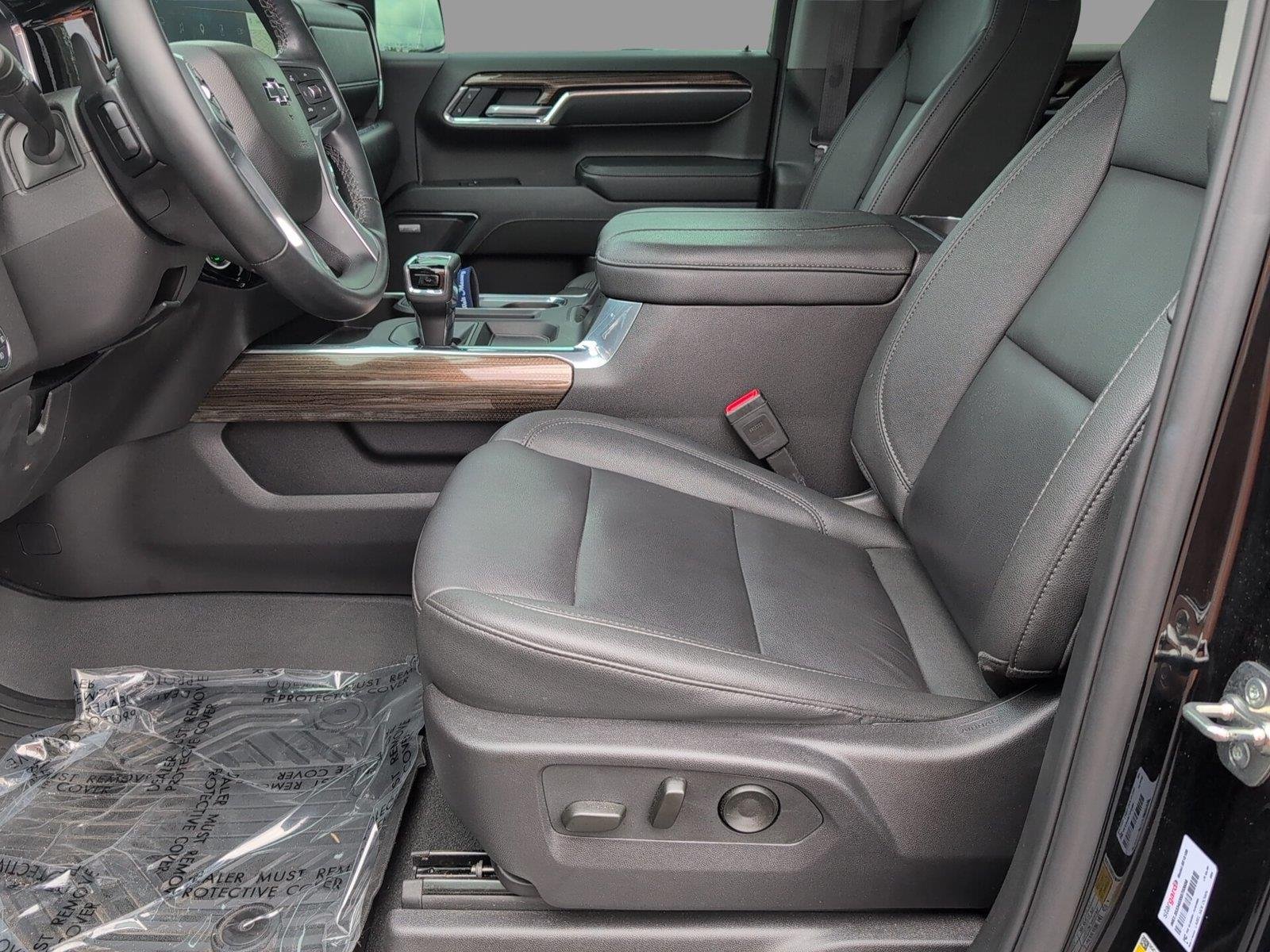 Used 2025 Black Chevrolet LT Trail Boss image 3
