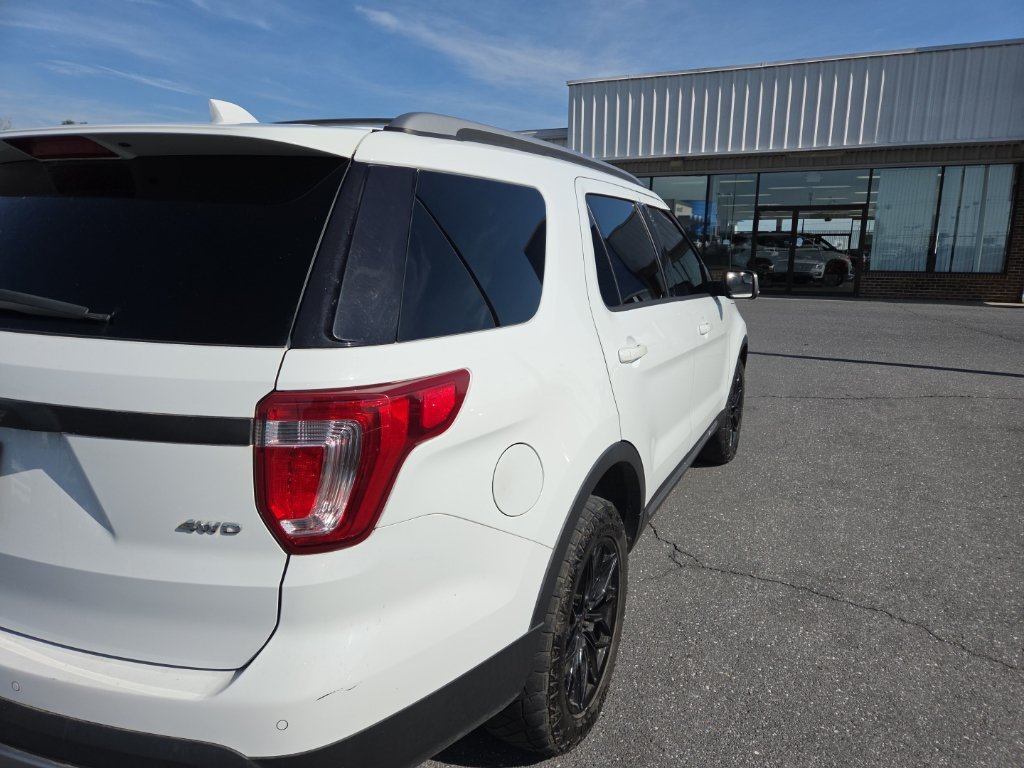 Used 2016 White Ford XLT image 15
