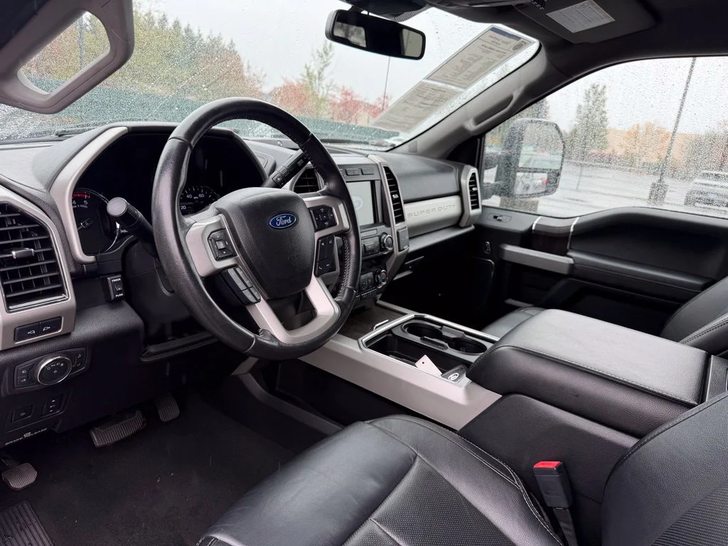 Used 2020 Agate Black Metallic Ford Lariat image 16