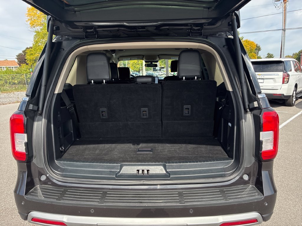Used 2024 Dark Matter Gray Ford XLT image 41