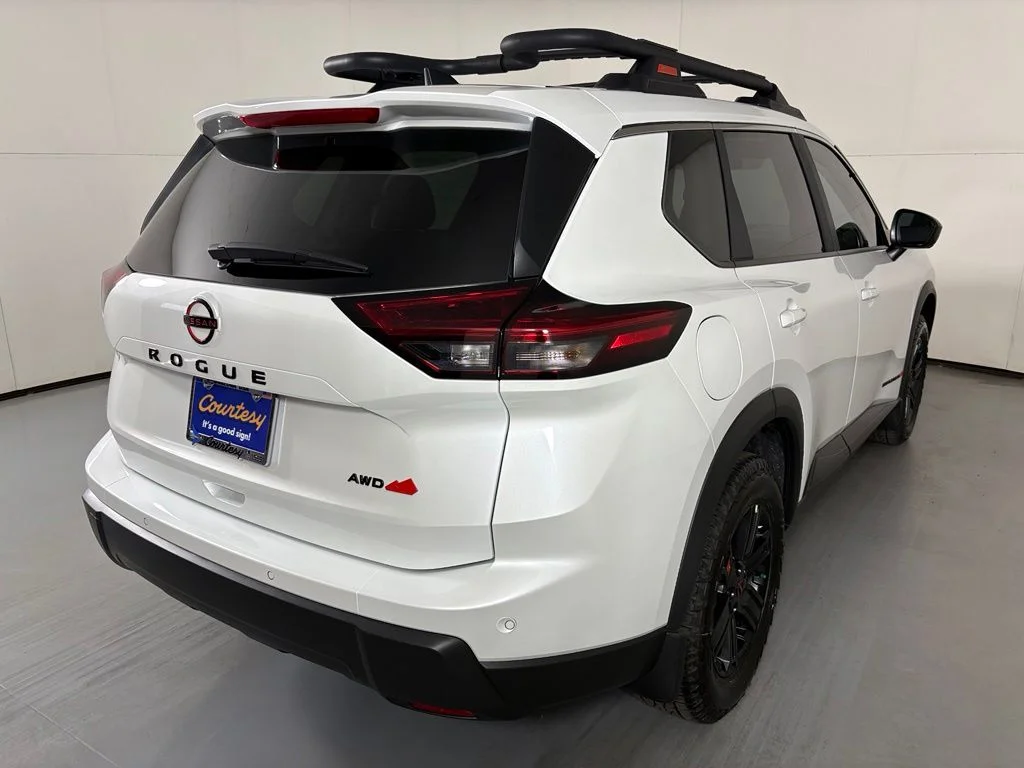 New 2026 Everest White Pearl TriCoat Nissan Rock Creek® image 8