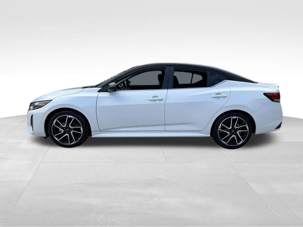 Certified Used 2024 White Nissan SR image 4