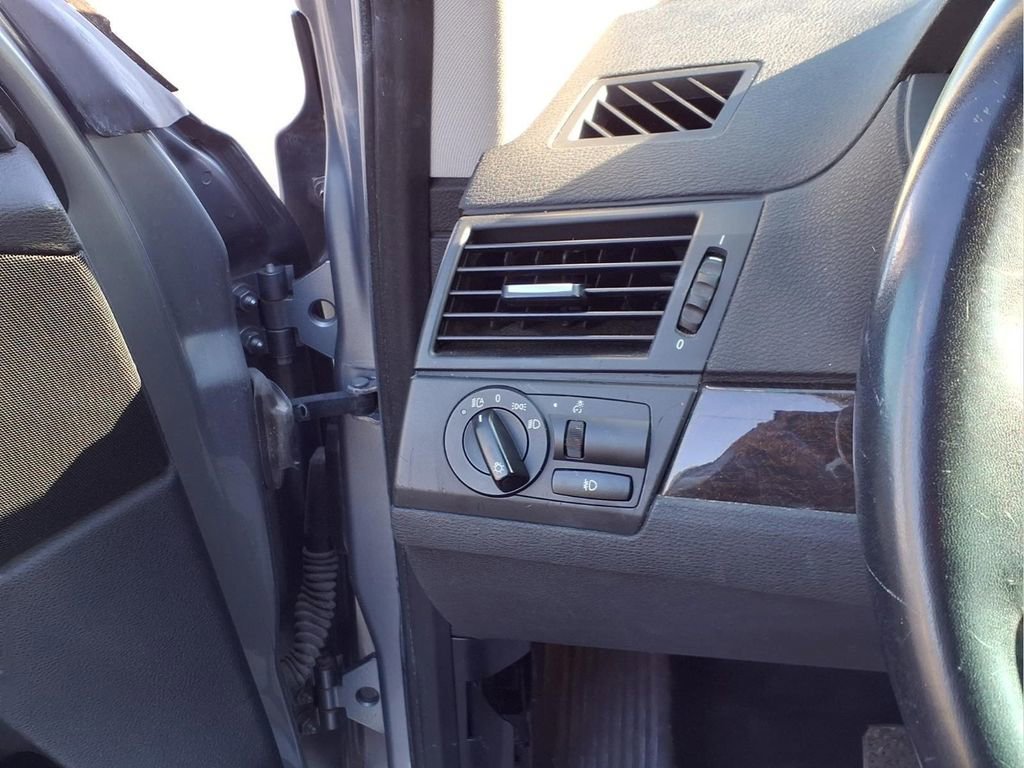 Used 2007 Unknown BMW 3.0si image 7