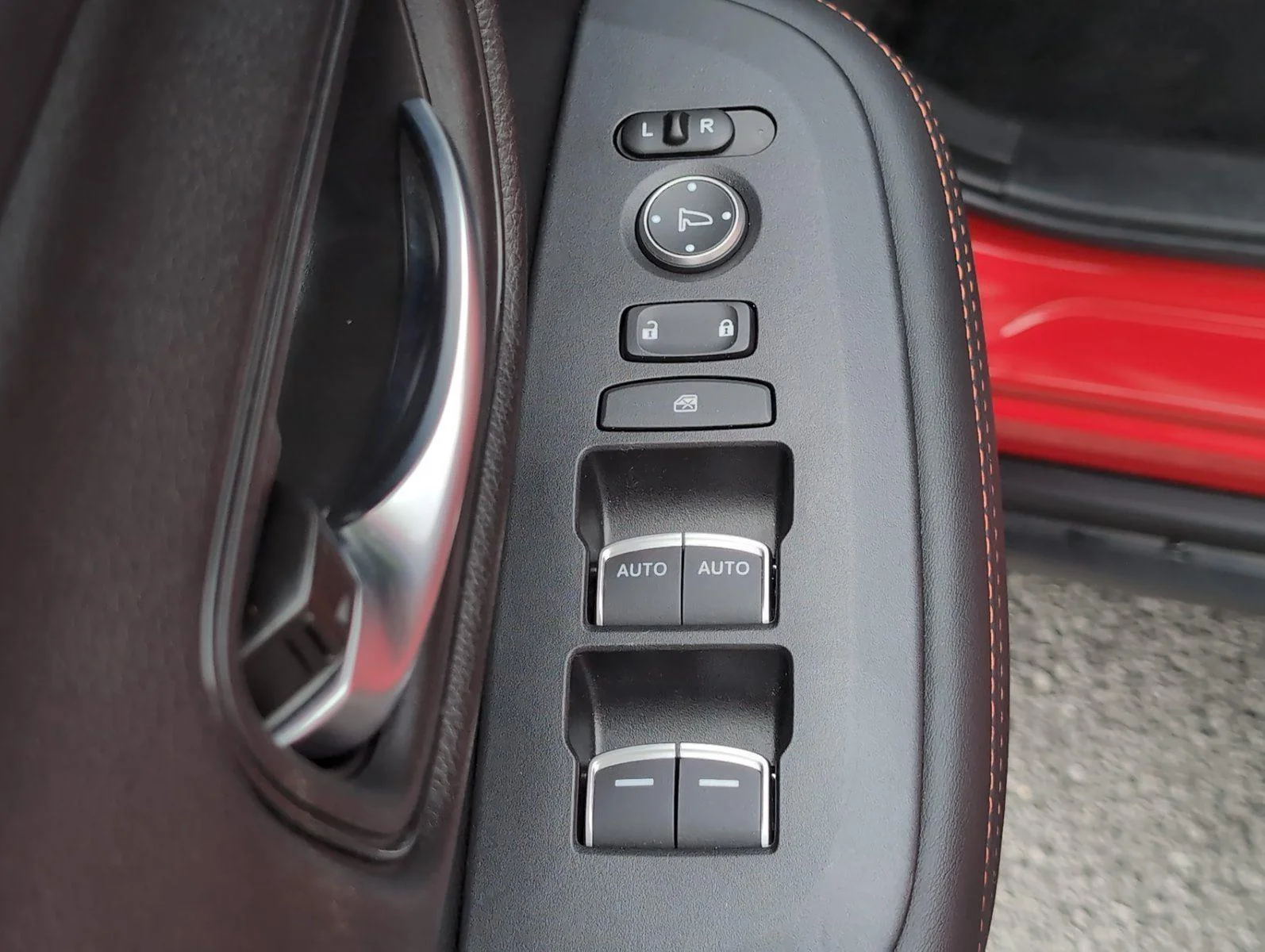 Used 2025 Milano Red Honda Sport image 20
