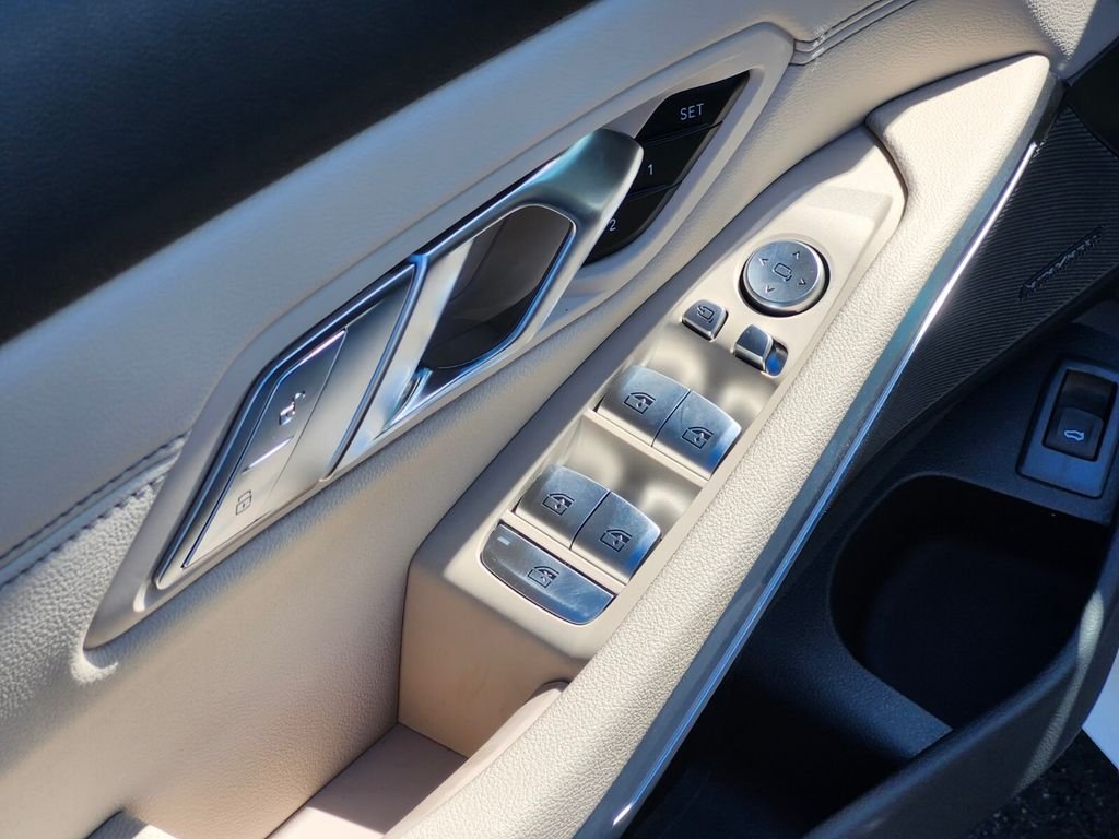 New 2026 White BMW 330i xDrive image 16