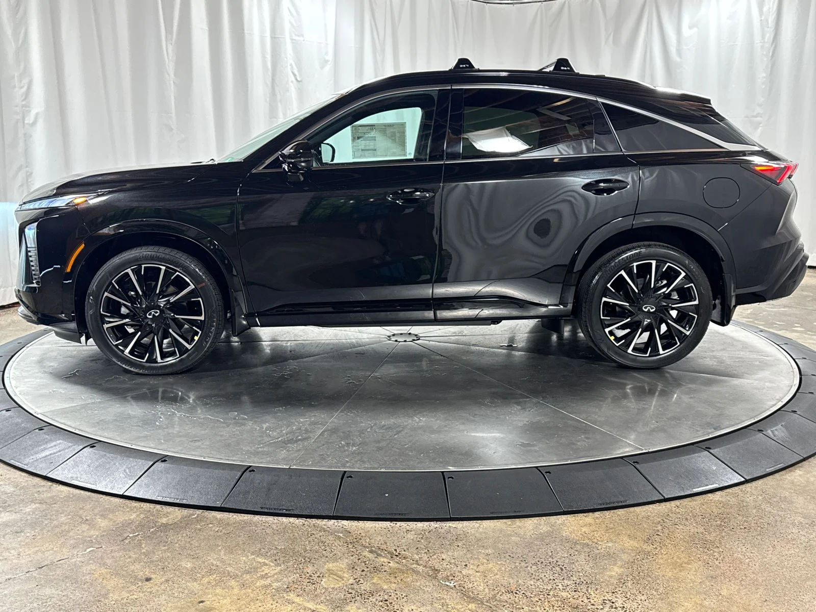 New 2027 MINERAL BLACK INFINITI Autograph AWD image 8