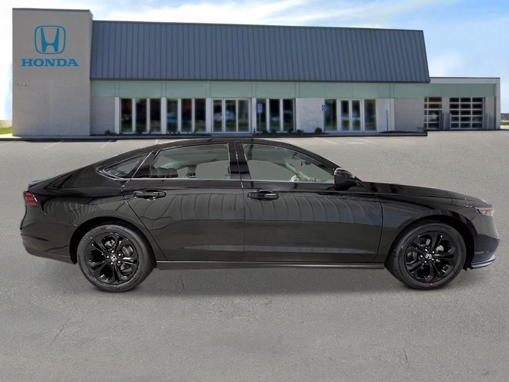 New 2025 Crystal Black Pearl Honda SE image 7