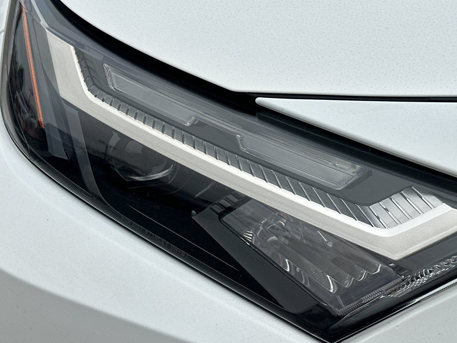 Used 2022 White Toyota XLE 4D Sport Utility image 32