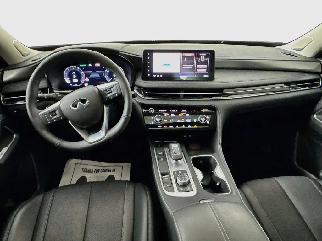 Certified Used 2027 White INFINITI LUXE image 30