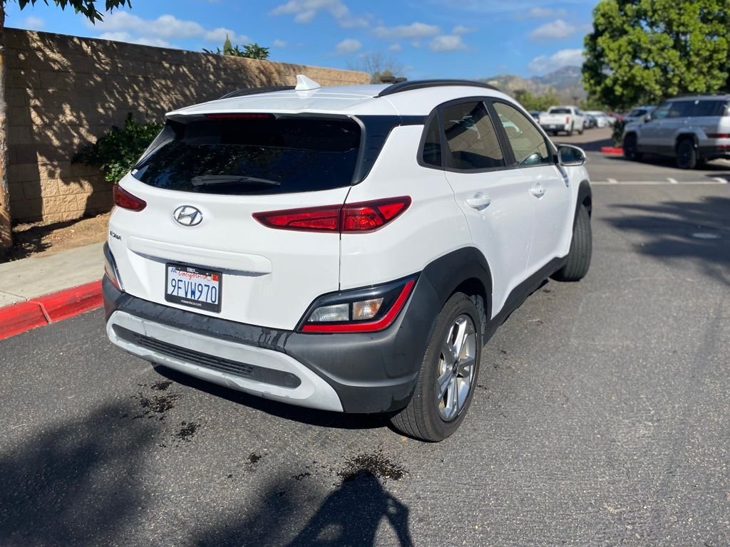 Used 2023 White Hyundai SEL image 7