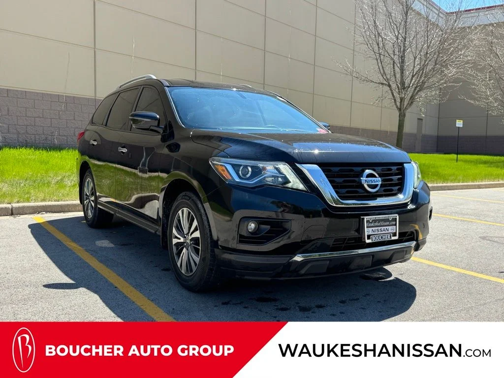 2017 Nissan Pathfinder SV