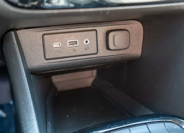 Used 2023 Blue Buick Select image 30