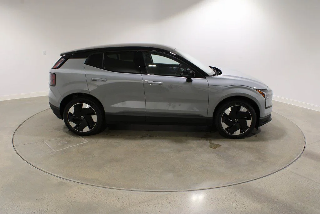 2026 Volvo EX30 Plus - Photo 6