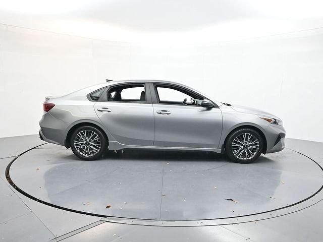 Used 2023 Gray Kia GT-Line image 8