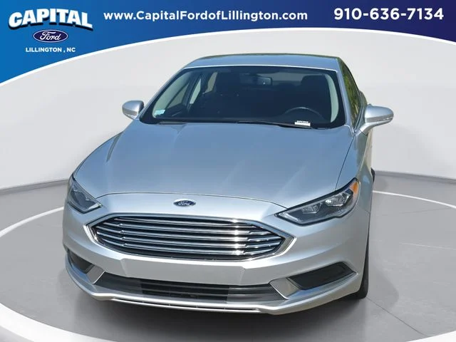Used 2018 Silver Ford SE image 1
