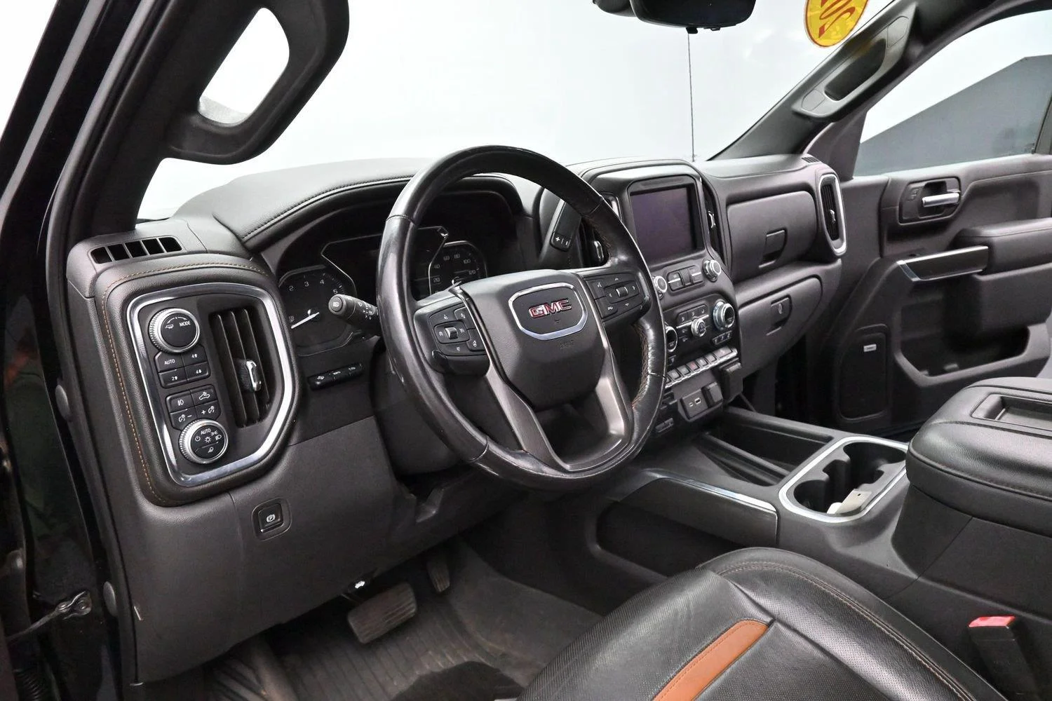 Used 2020 ONYX BLACK GMC AT4 image 16