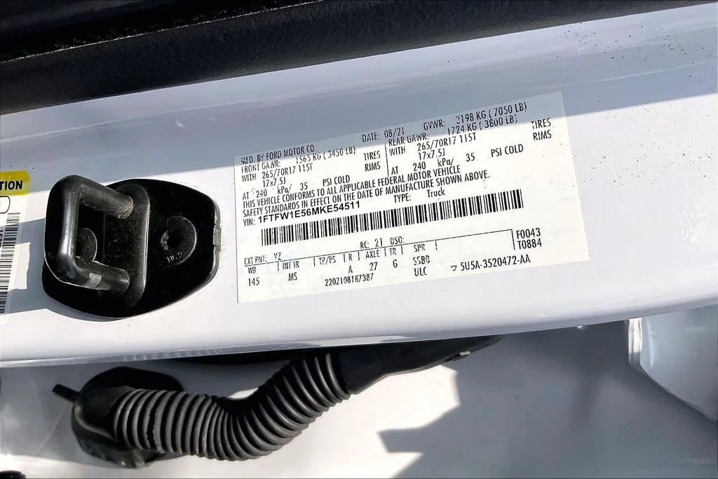 Used 2021 White Ford XLT image 33