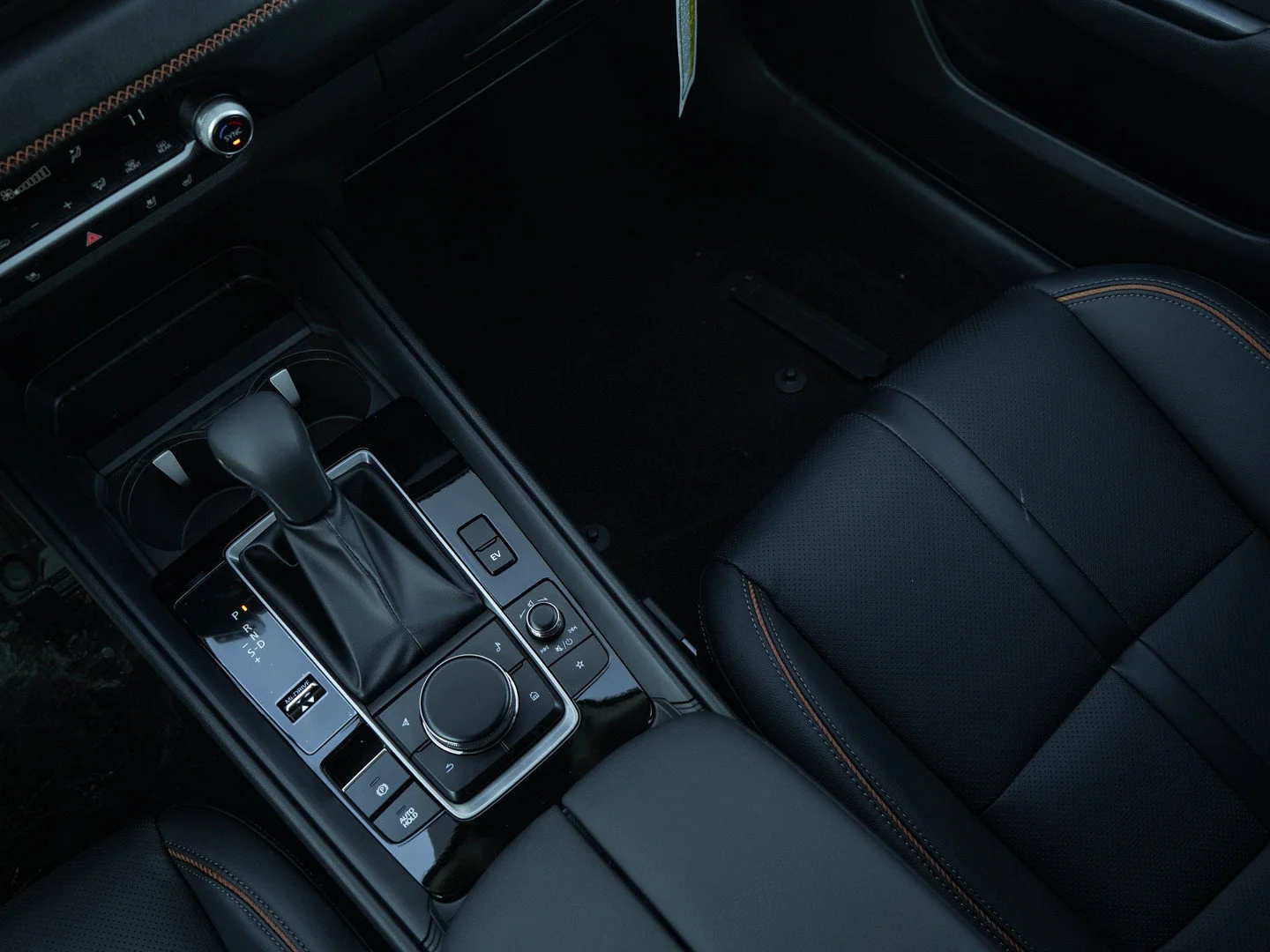 New 2026 Wind Chill Pearl Mazda Premium AWD image 26