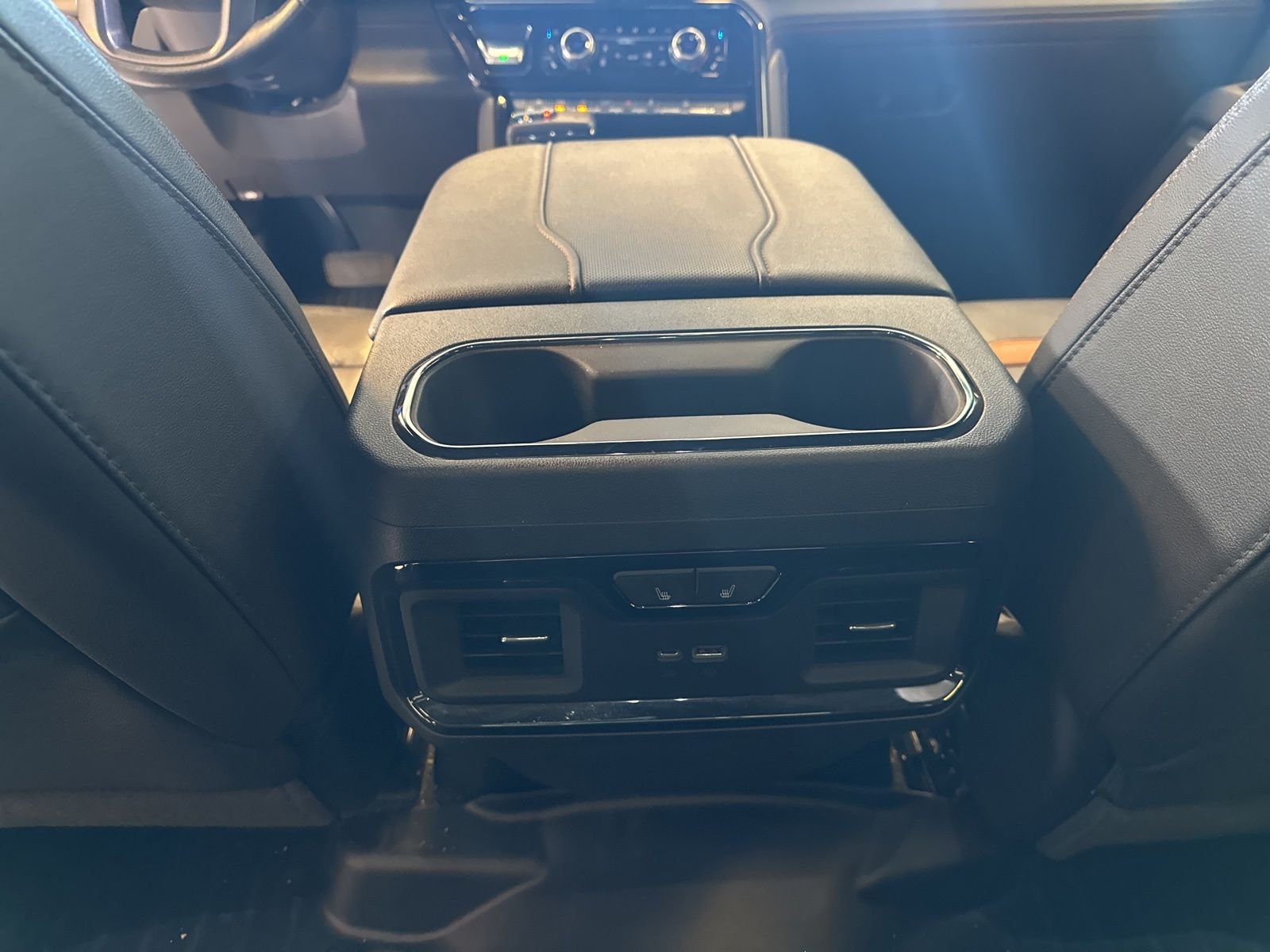 Certified Used 2023 White GMC AT4 image 27