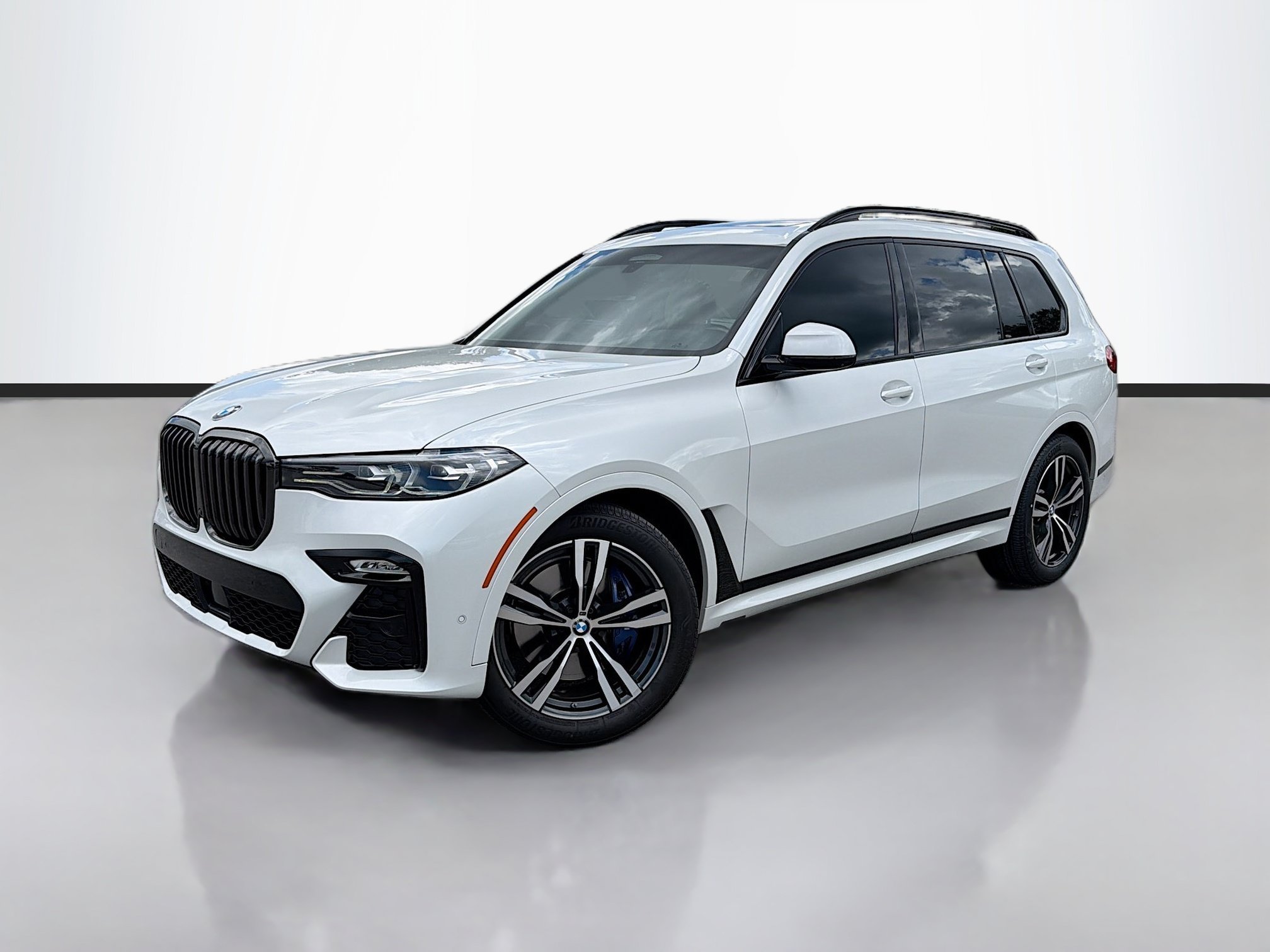 2022 BMW X7 xDrive40i's photo