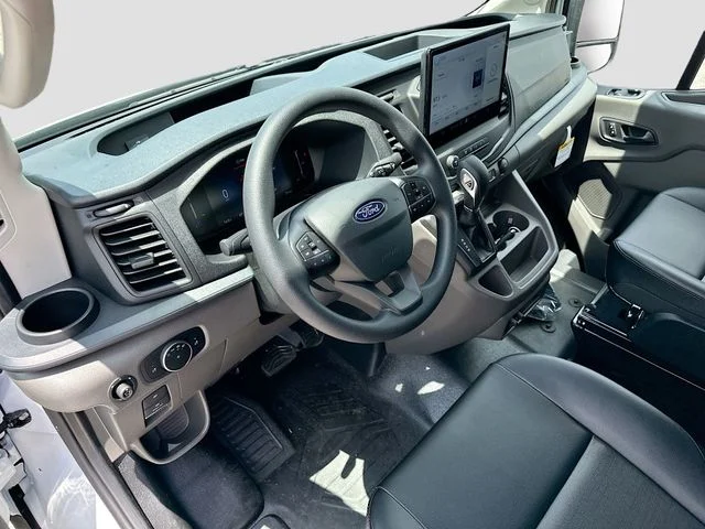New 2026 Oxford White Ford Base image 6