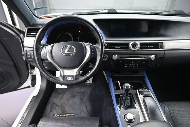Used 2013 White Lexus 350 image 23
