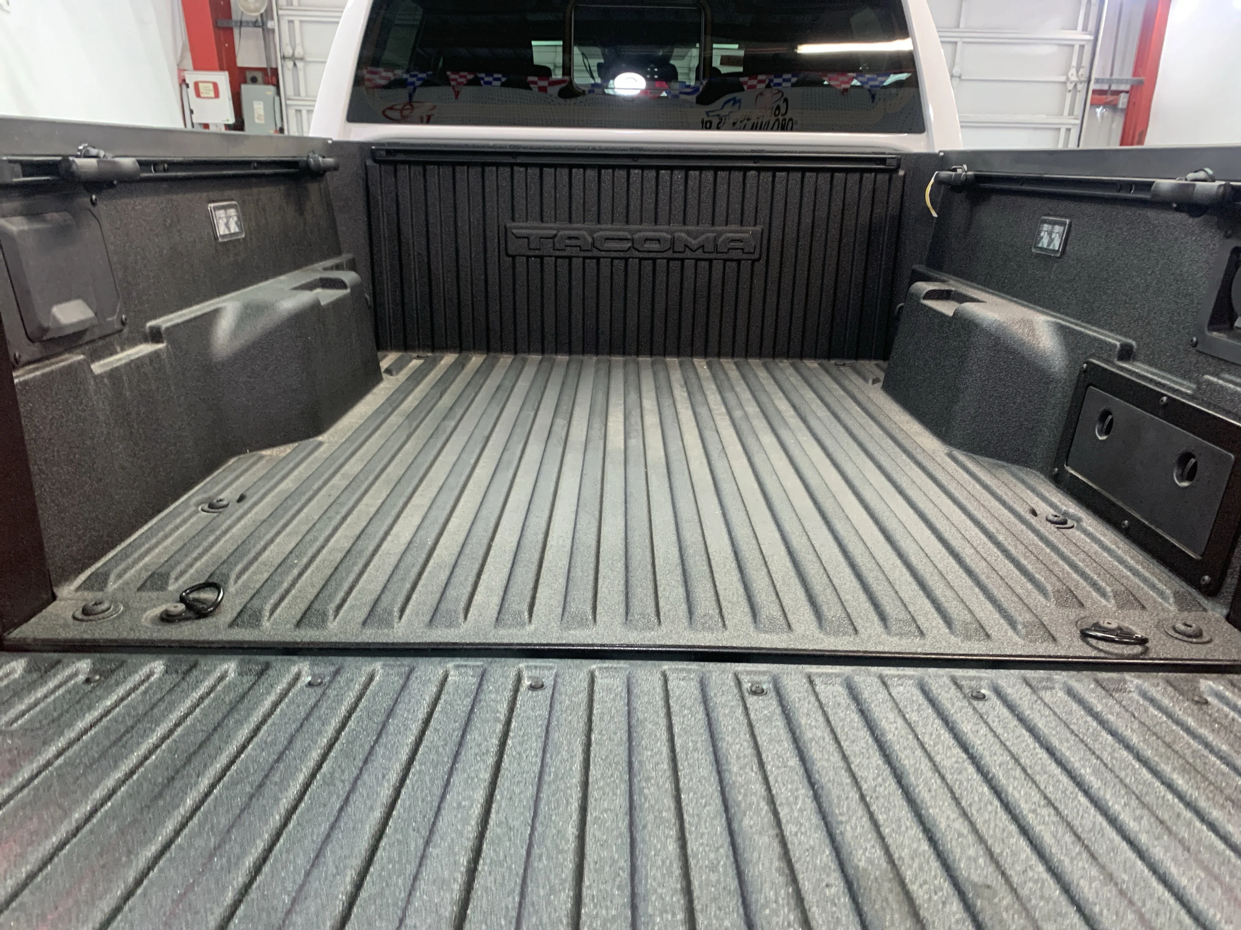 2025 Toyota Tacoma TRD Off Road - Photo 19