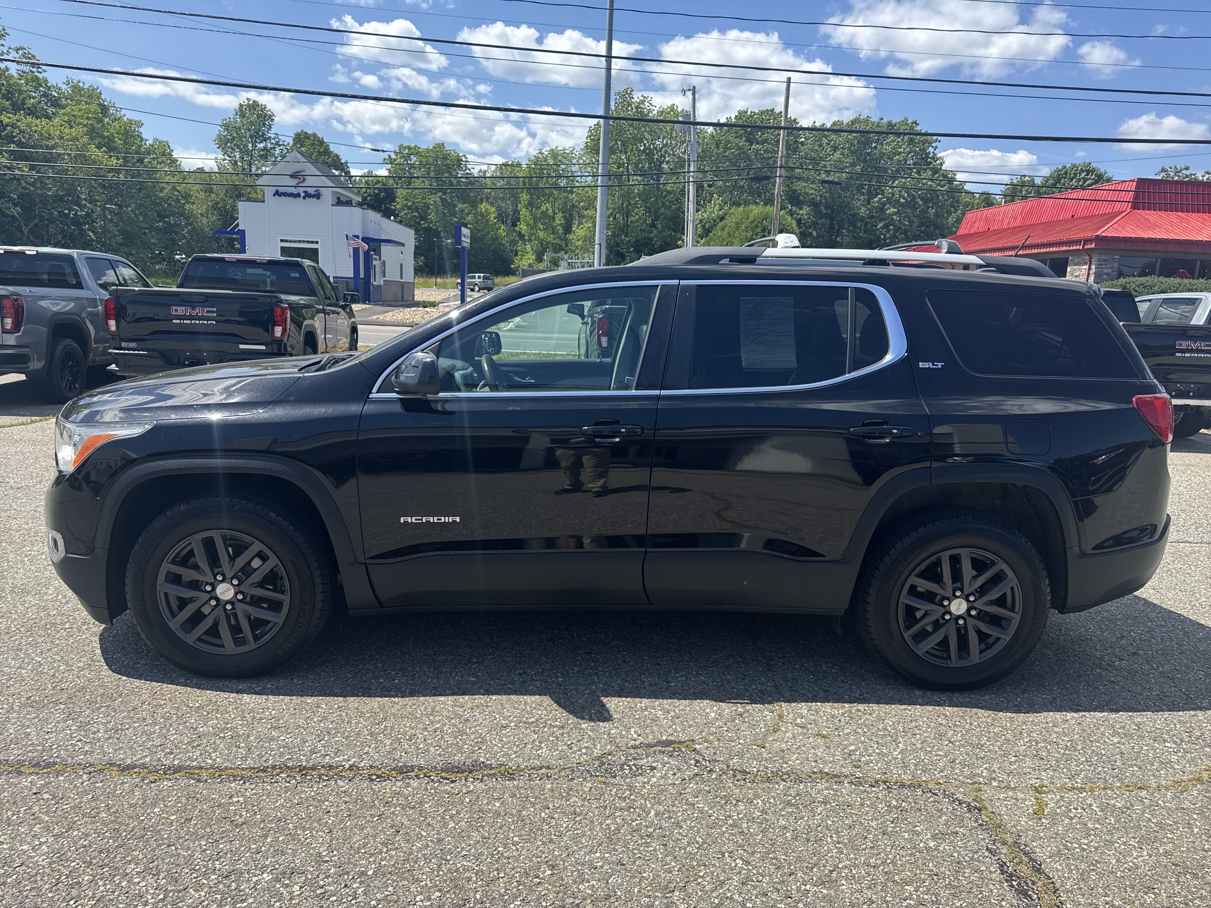 Used 2017 Ebony Twilight Metallic GMC SLT image 8