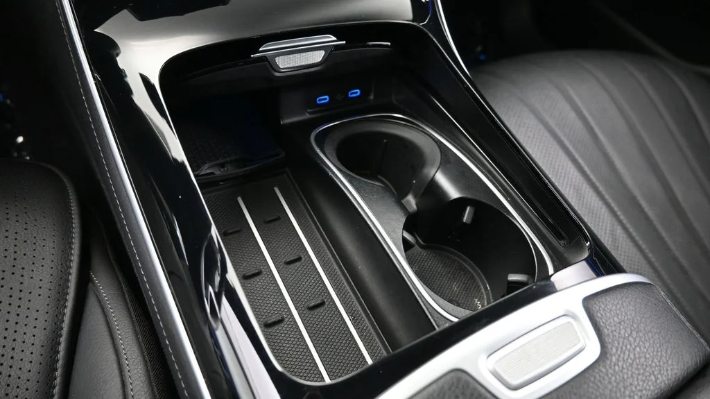 Used 2023 Gold Mercedes-Benz S 580 image 25
