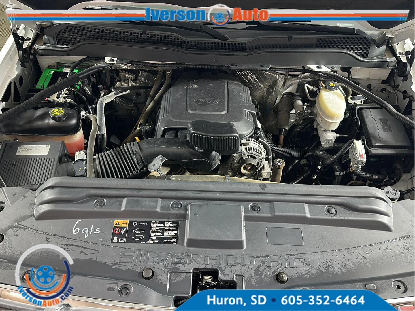 Used 2015 Summit White Chevrolet LT image 3