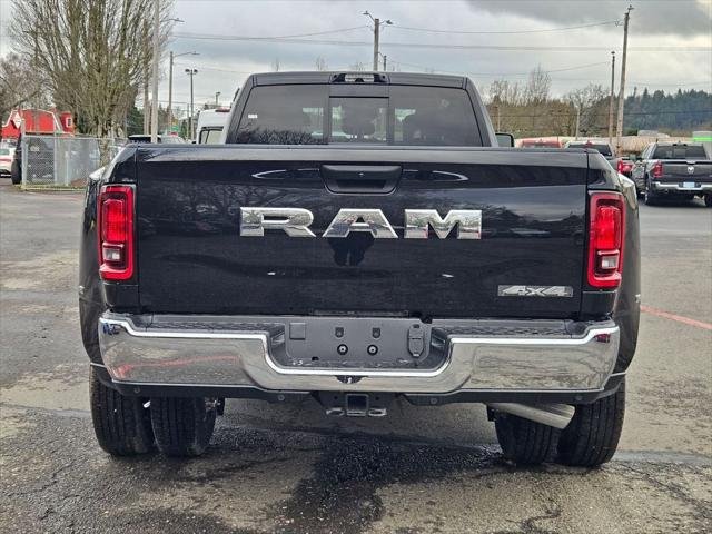 New 2026 Diamond Black Crystal Pearl-Coat Exterior Paint RAM TRADESMAN image 6