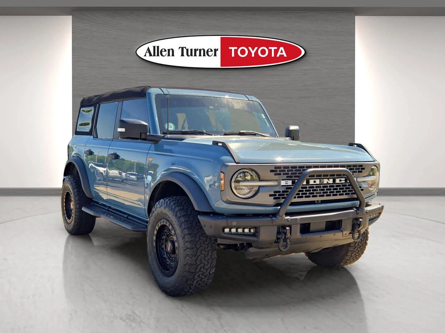 2023 Ford Bronco Badlands 4x4's photo