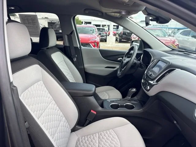 2020 Chevrolet Equinox LS - Photo 40
