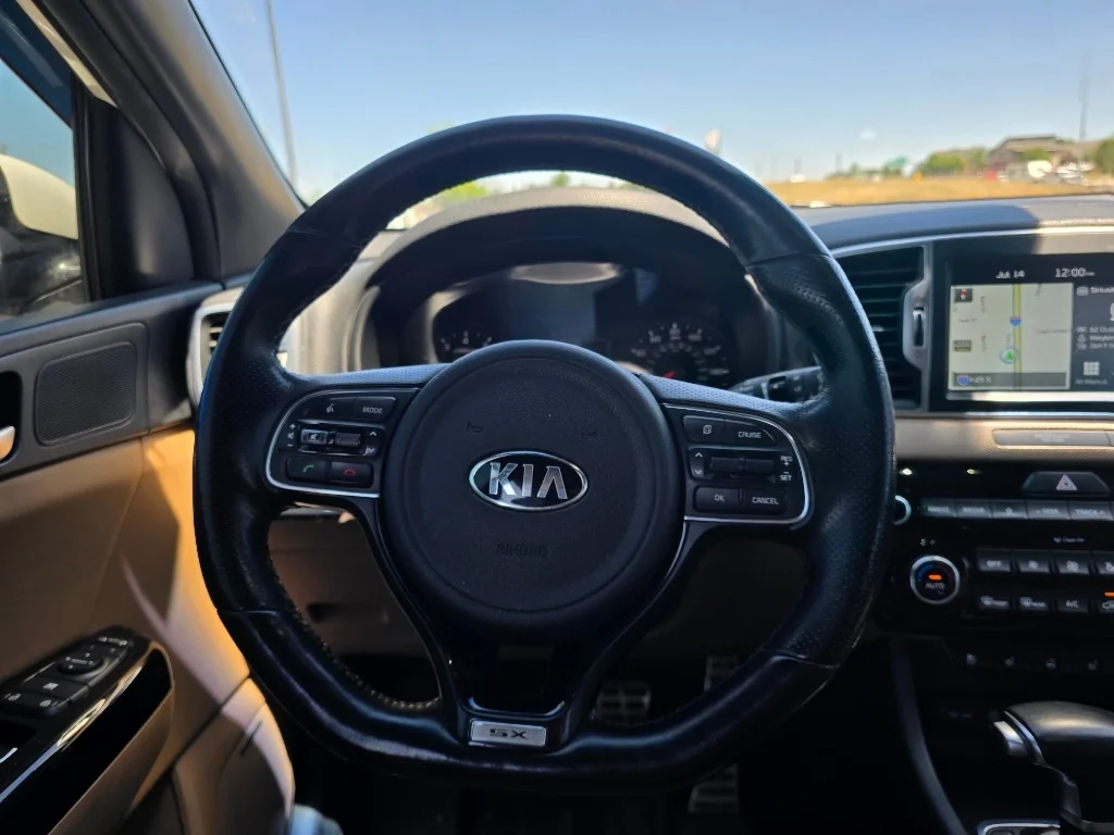 Used 2018 Snow White Pearl Kia SX Turbo image 28