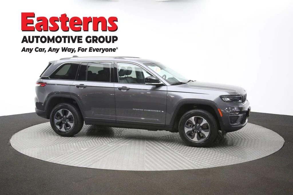 Used 2022 Gray Jeep 4xe image 51