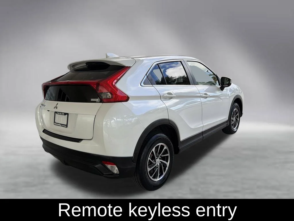 Used 2020 White Mitsubishi ES image 3