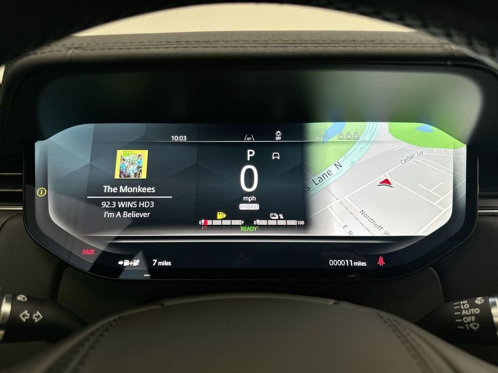 New 2026 Ostuni Pearl White LAND ROVER SE PHEV image 15