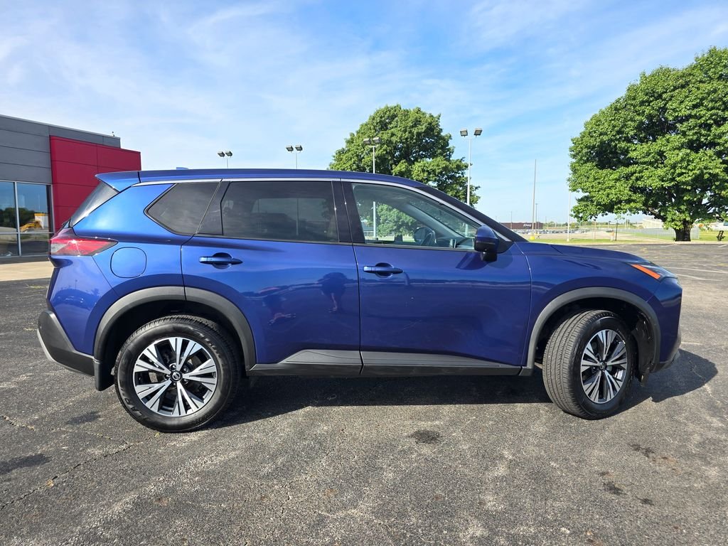 2021 Nissan Rogue SV - Photo 14
