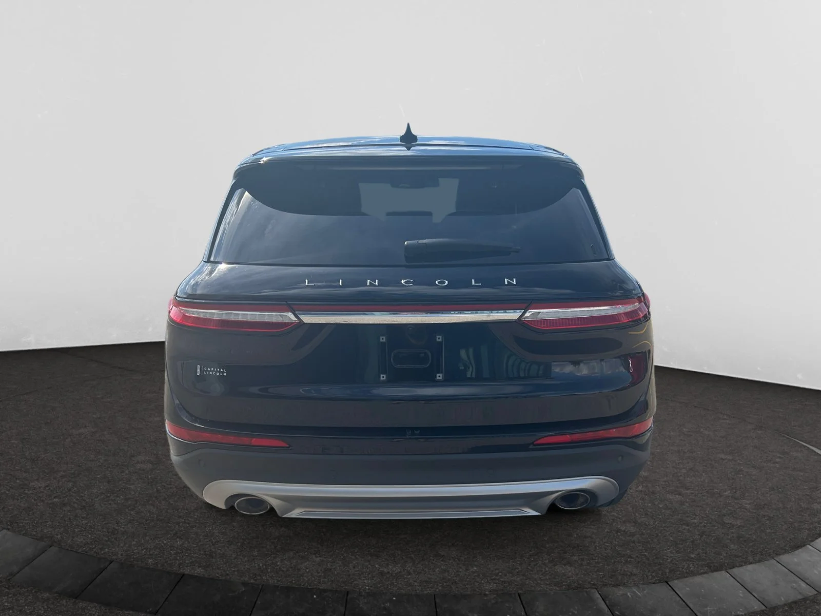Used 2023 BLACK Lincoln STANDARD AWD image 4