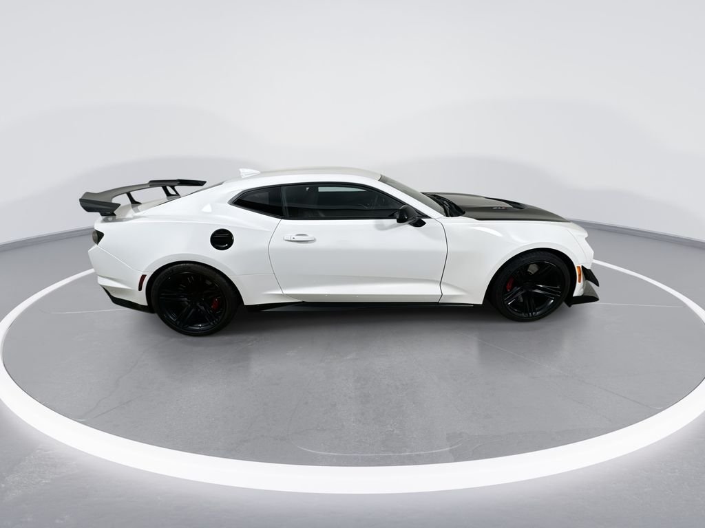 Used 2020 White Chevrolet ZL1 image 9