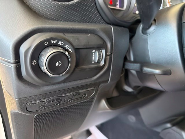 New 2027 Bright White Clearcoat Jeep Rubicon image 22