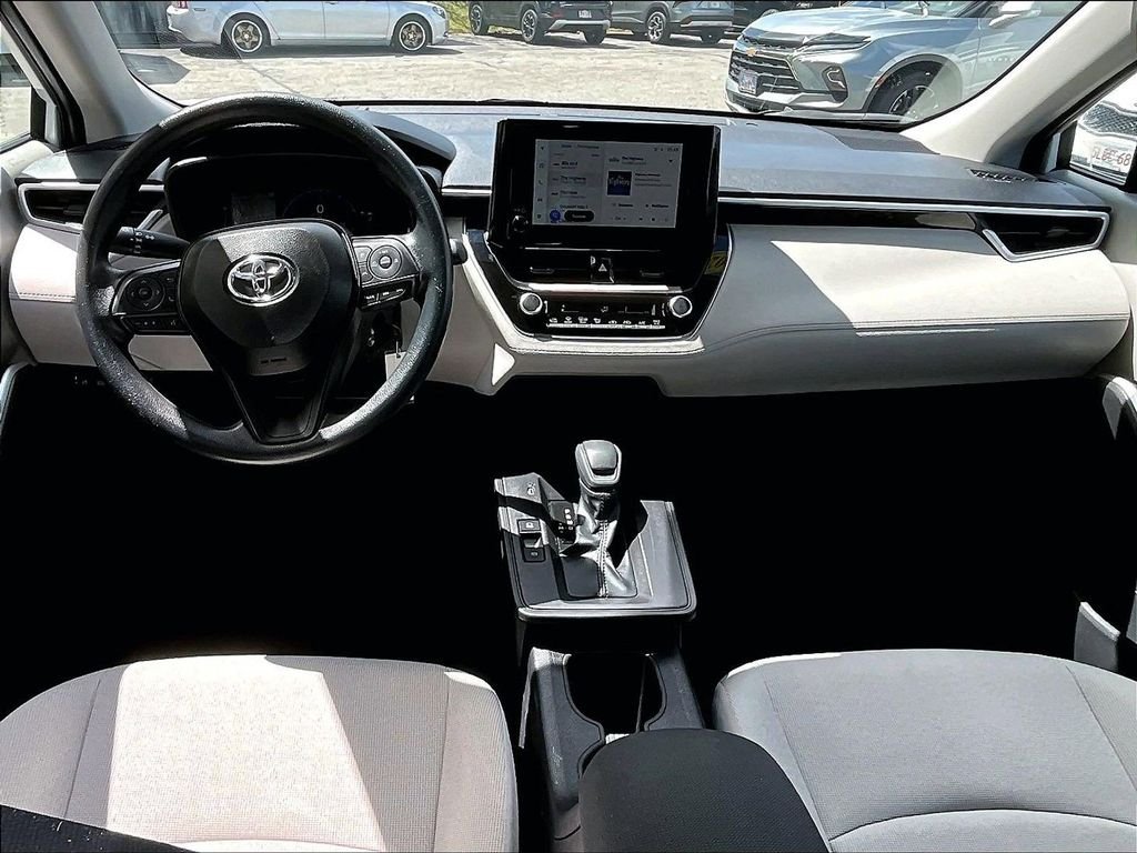 Used 2026 Beige Toyota L image 20