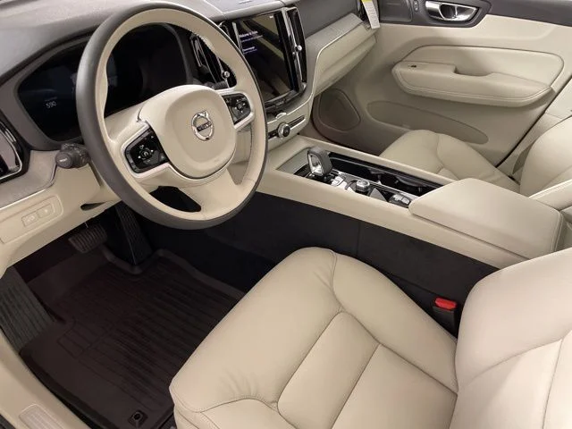 Certified Used 2025 Crystal White Volvo Plus image 29