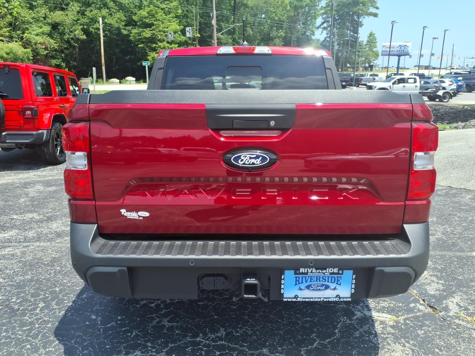 New 2026 Ruby Red Metallic Tinted Clearcoat Ford XLT image 4
